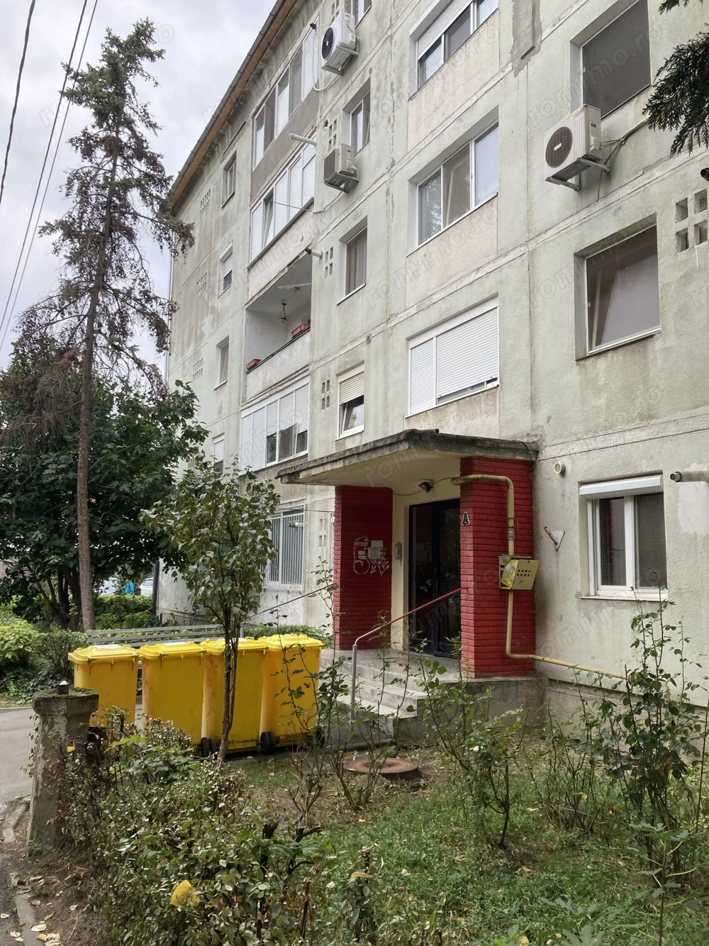 Apartament cochet 3 camere central, renovat, zona verde