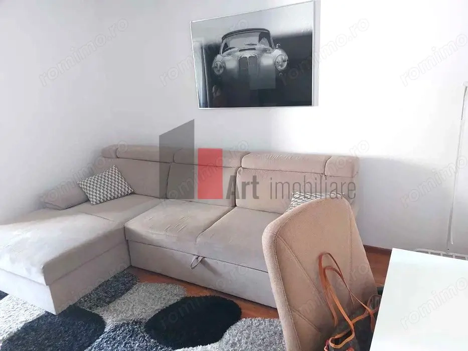 Gars. 31 mp, et 9/10, bloc reabilitat, instalații refăcute, mobilată și utilată