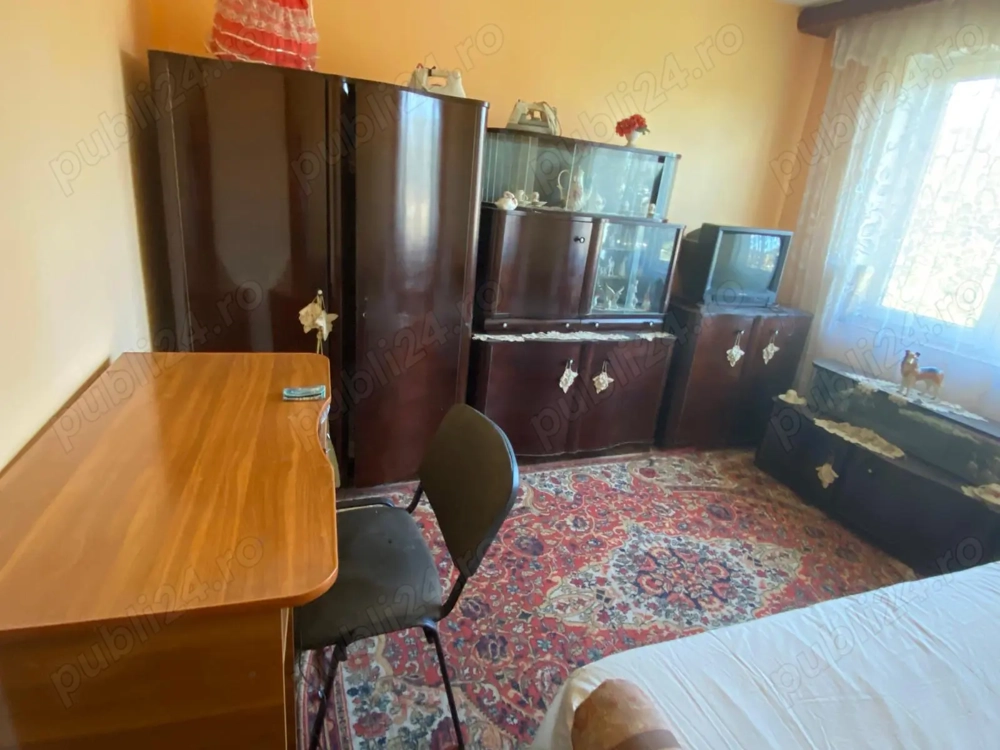 Vând apartament în Motru