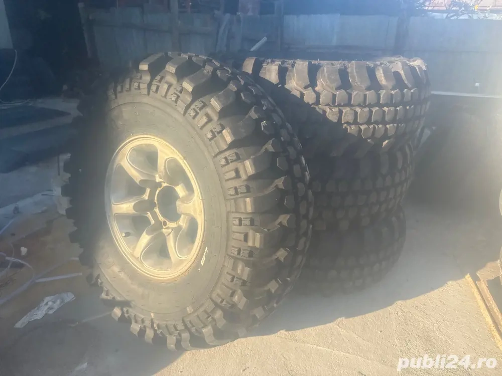 Anvelope all season 33x12.5-15