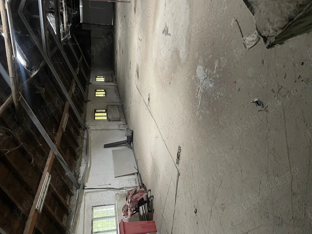 Inchiriez hala 300 mp  Inchiriez hala 300 mp