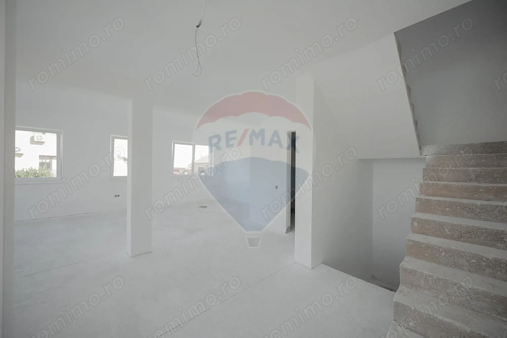 Casă nouă cu 3 Dormitoare, de Vânzare, zona Ioșia