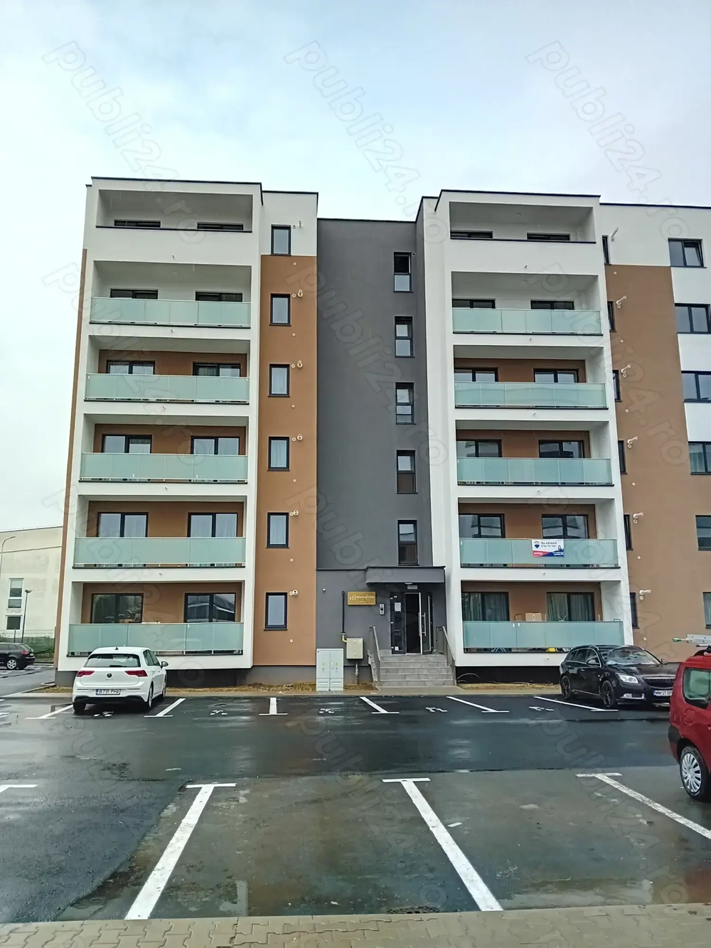 Garsoniera, bloc nou, parcare inclusa