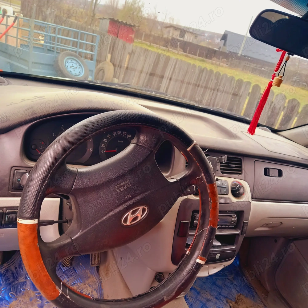 Vând hyunday trajet 2.0 crdi pentru piese