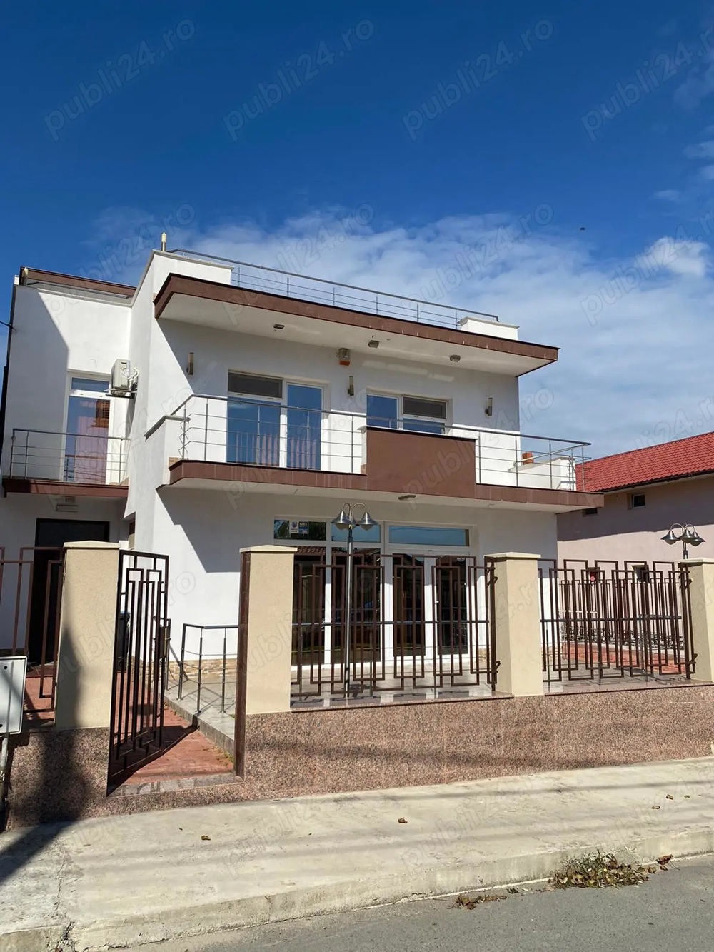 Eforie Sud vila locuinta deosebita P+2E situata la 150m de faleza Eforie Sud vila locuinta deosebita P+2E situata la 150m de faleza