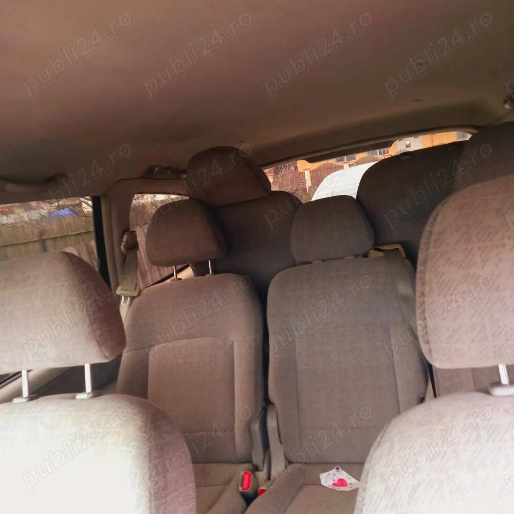 Vând Hyundai trajet 2.0 crdi pentru piese Vând Hyundai trajet 2.0 crdi pentru piese