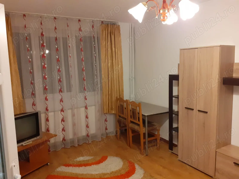 Închiriez garsonieră 