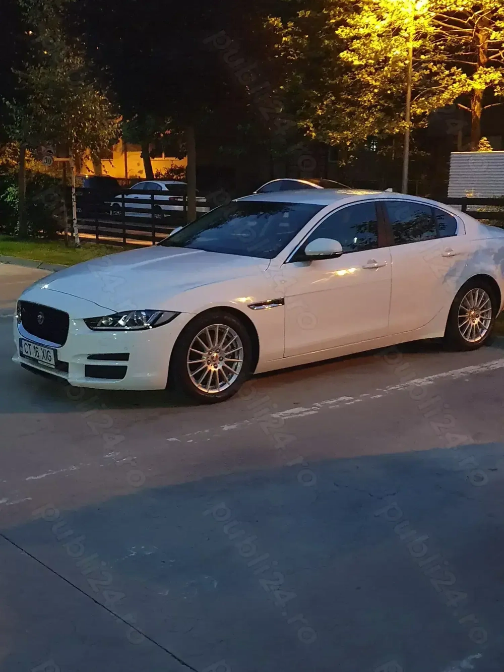 Jaguar XE 2.0.Aut. model 2016