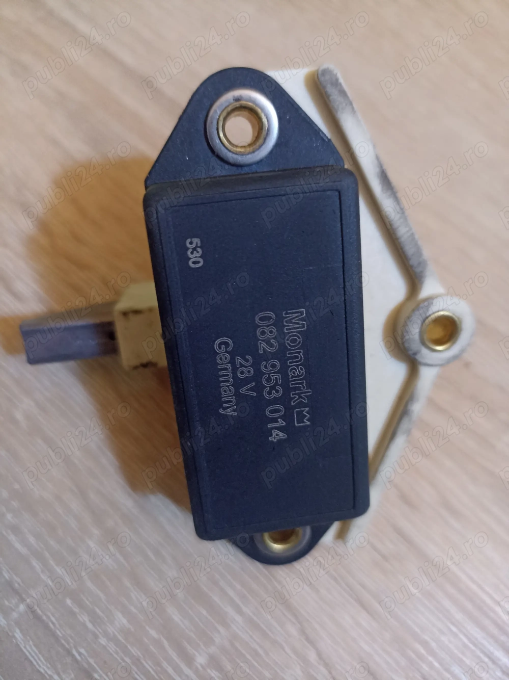 Regulator tensiune Monark 082953014