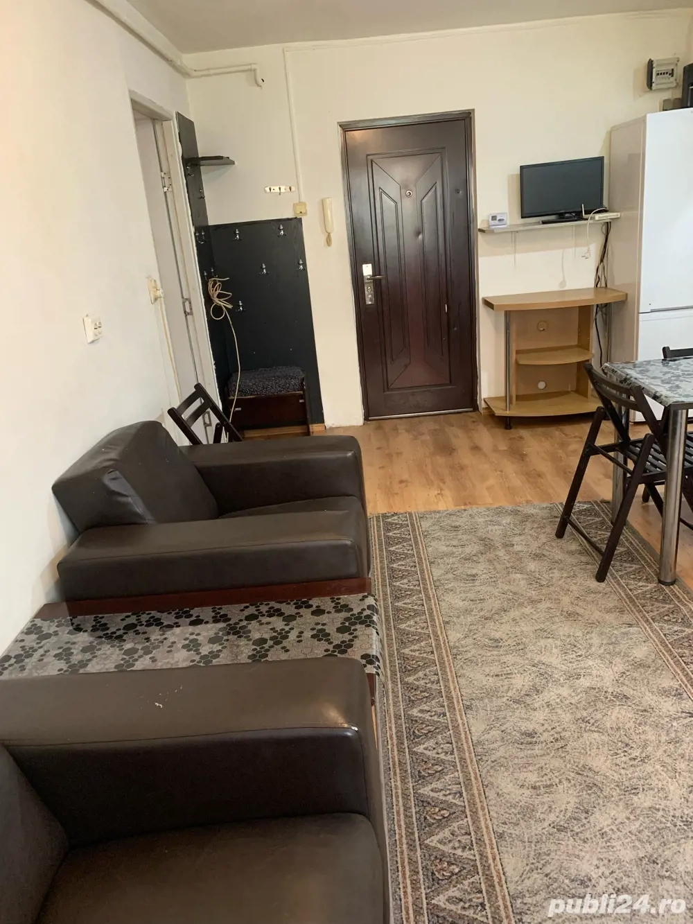 Proprietar inchiriez apartament 2 camere 