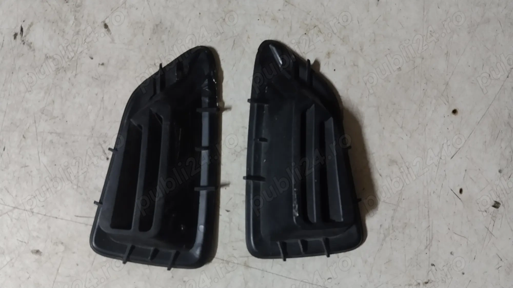 Gura grila aer dezaburire laterale bord FORD FIESTA 2009-2014