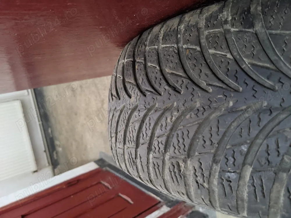 Cauciuc Iarna 195 60 R15 Goodyear UltraGrip