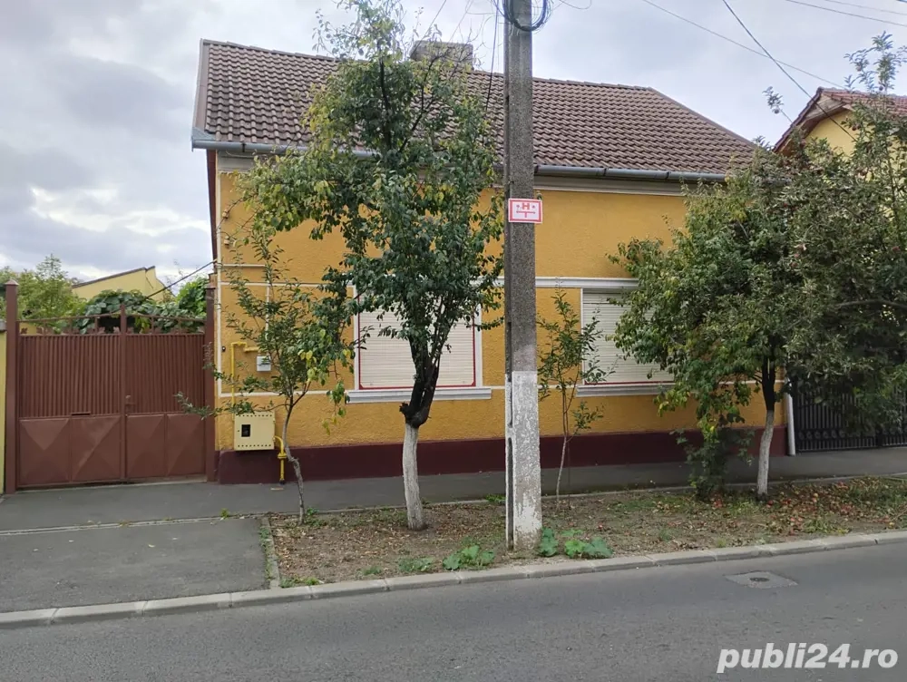 vand casa in Arad