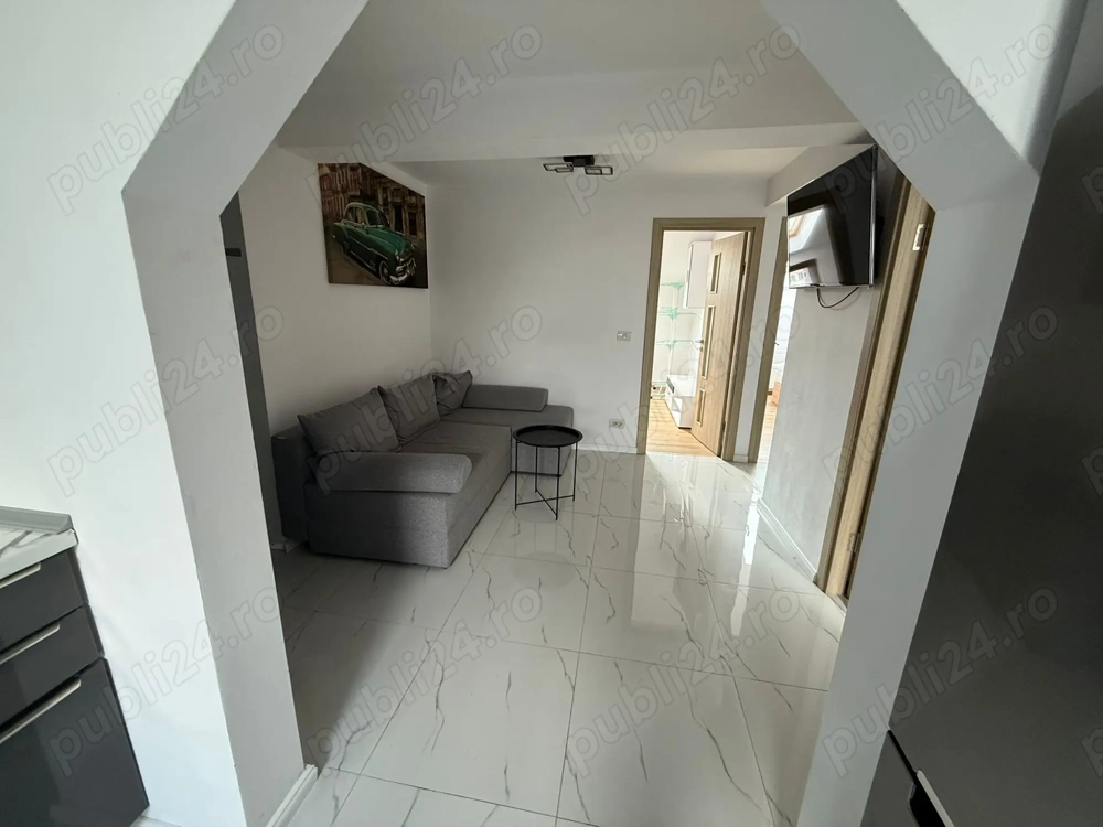 Apartament 3 camere liber b-dul Sudului-Spital Judetean