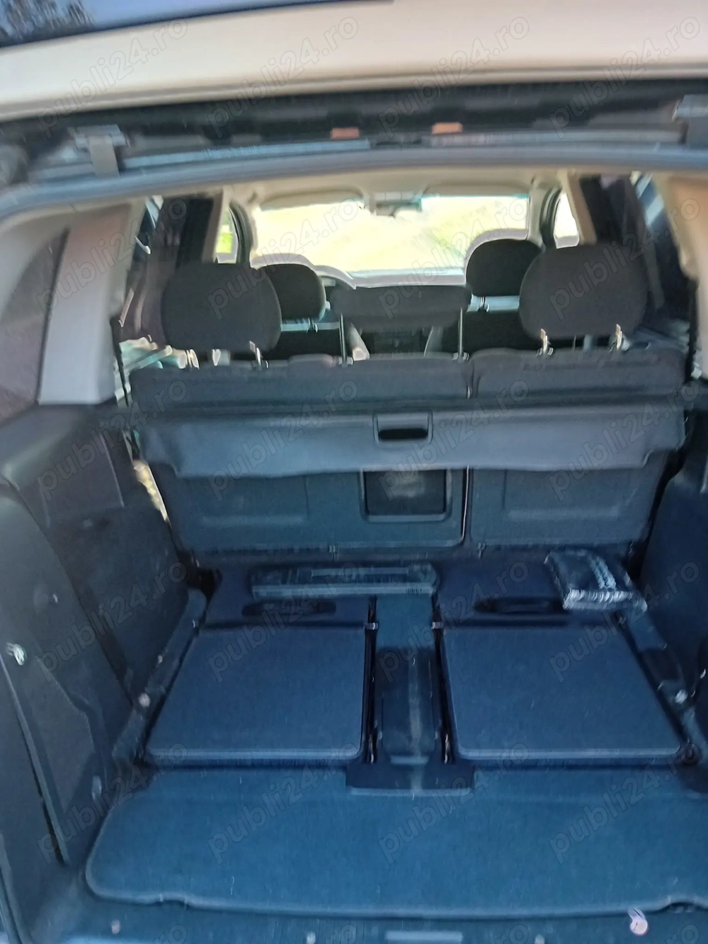 Vând Opel Zafira 1.8 Benzina Vând Opel Zafira 1.8 Benzina