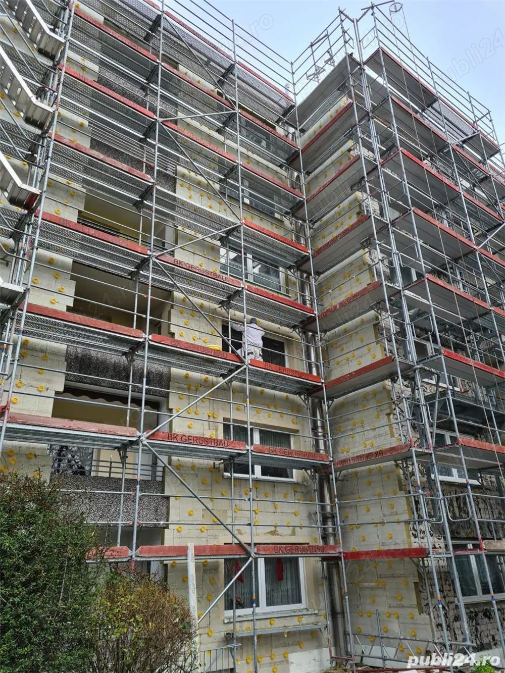2500 euro Angajam muncitori sau echipe - Izolatii Germania (cazare si utilitati platite de firma)