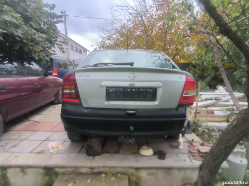 vând opel astra g