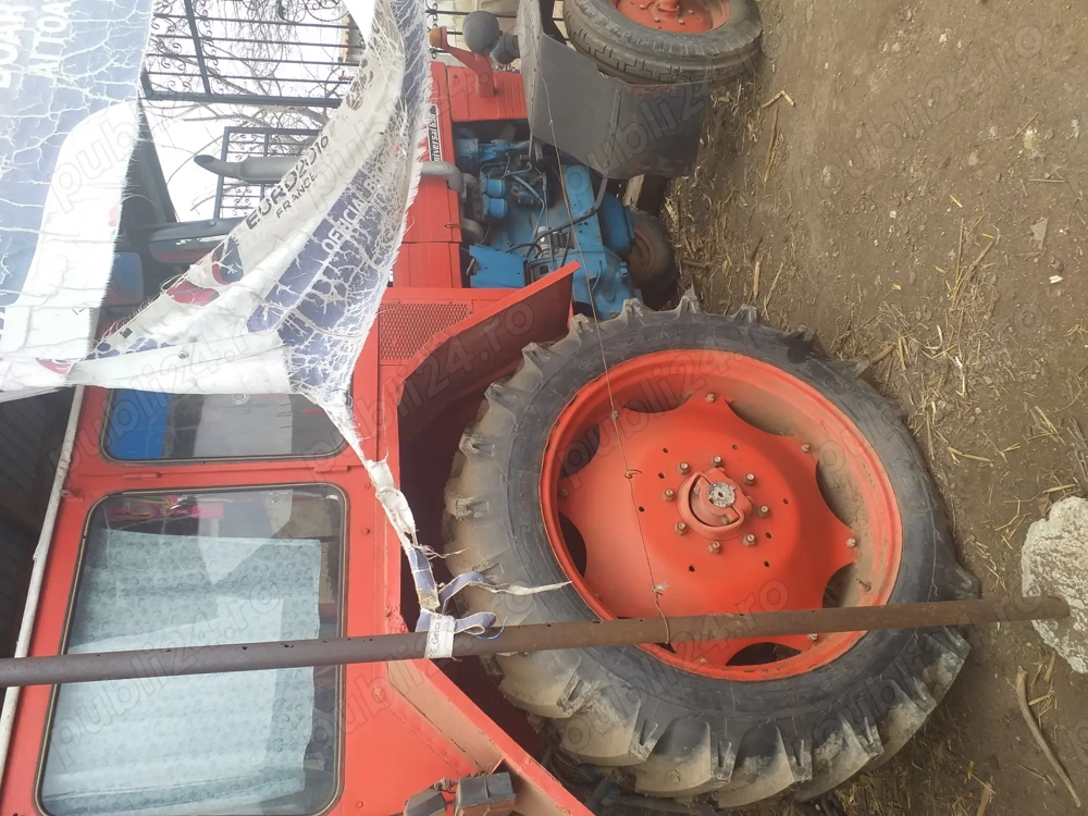  De Vanzare. Tractor U 650.
