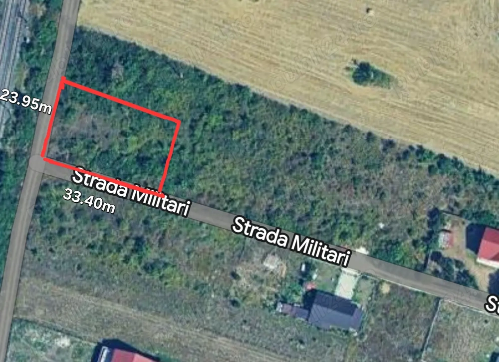 Vind teren intravilan 800 de metri