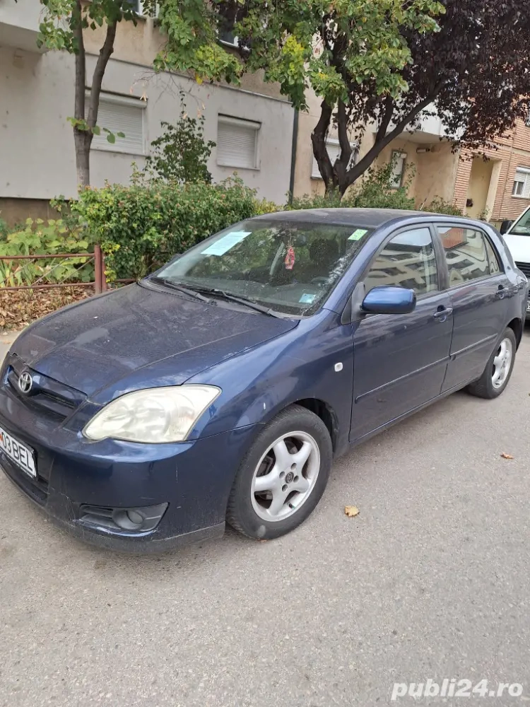 Vând Toyota Corolla 