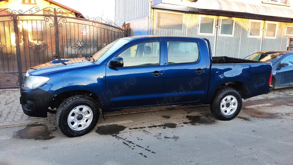 Vând Toyota Hilux 2009, originala ,4x4, cu Aer Cond Vând Toyota Hilux 2009, originala ,4x4, cu Aer Cond