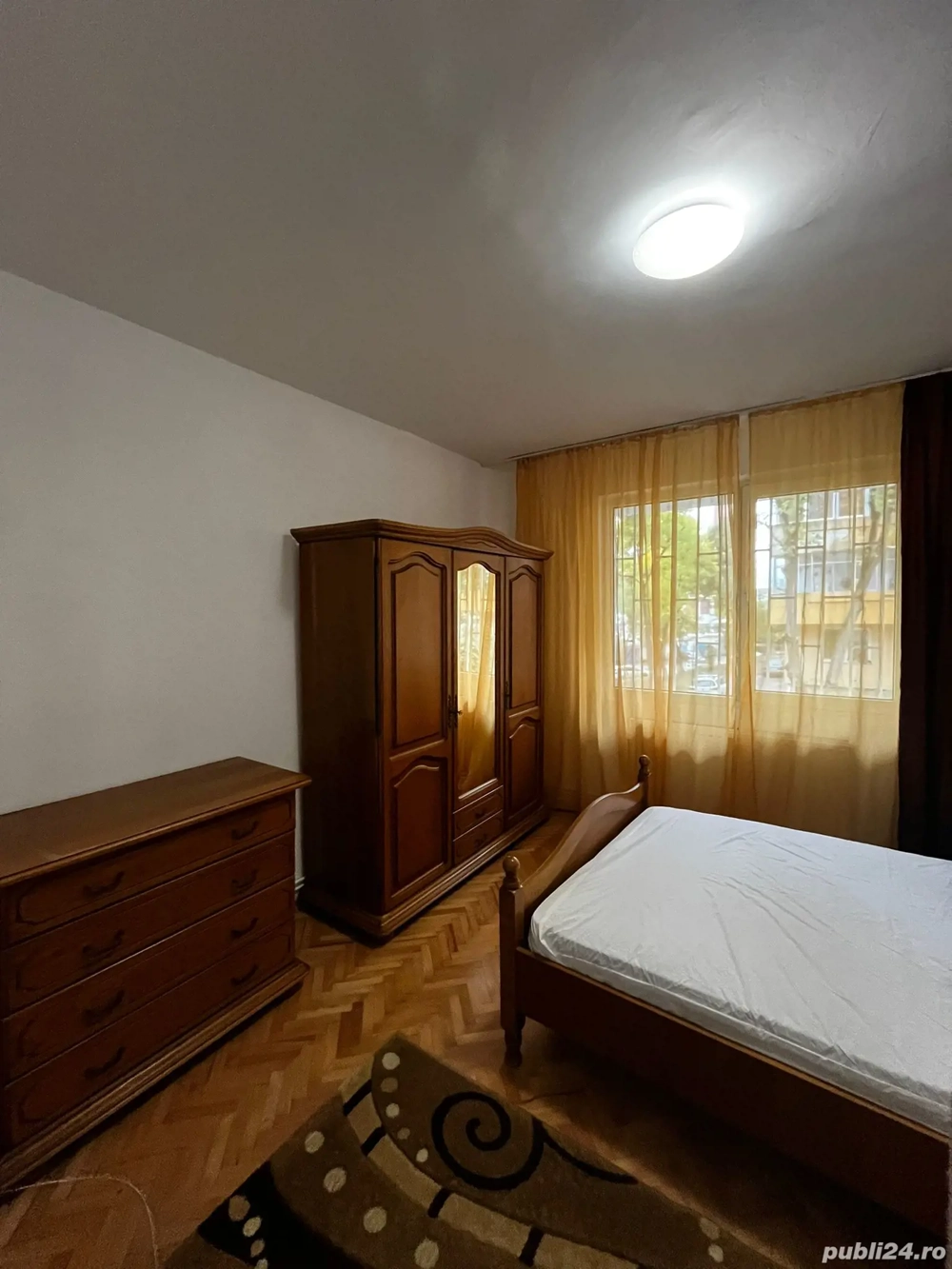 Închiriez apartament cu o camera Închiriez apartament cu o camera
