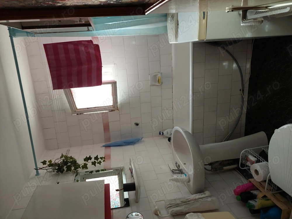 Închiriez apartament 2 camere 