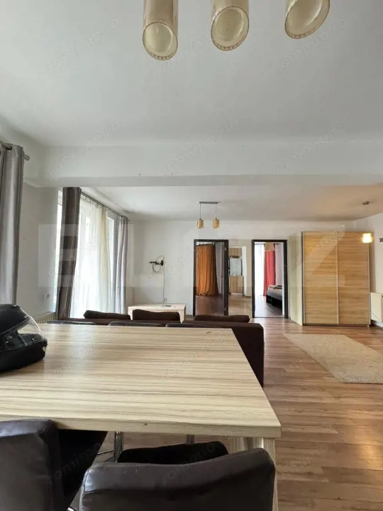 Apartament cu 3 camere, 73 mp, decomandat, bloc nou, zona Porii