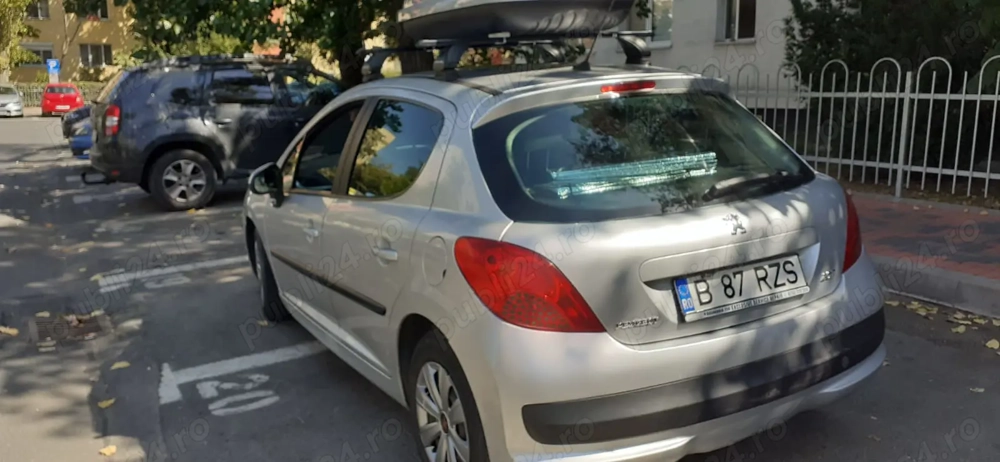 Vând Peugeot 207