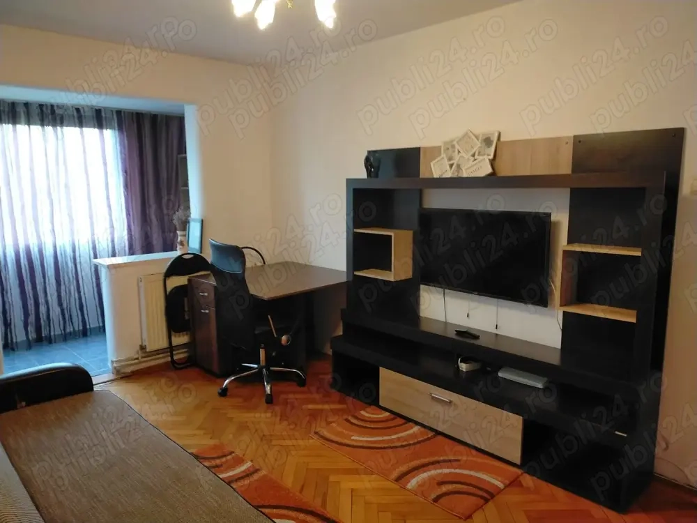 Apartament 3 camere-zona Dacia-centrala proprie si boxa