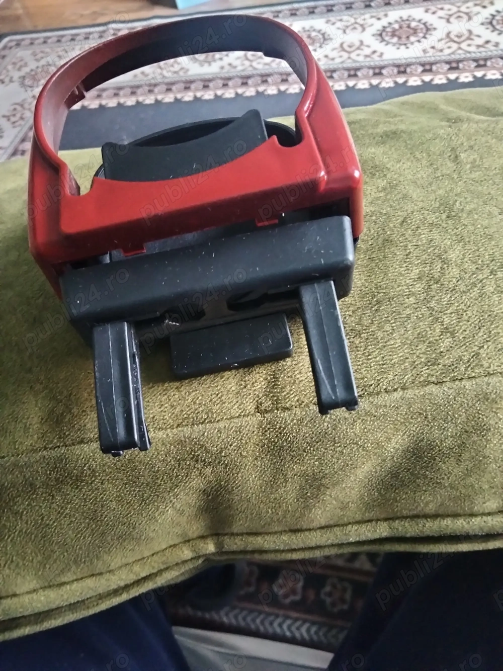 Suport auto interior  pentru pahare , sticle 