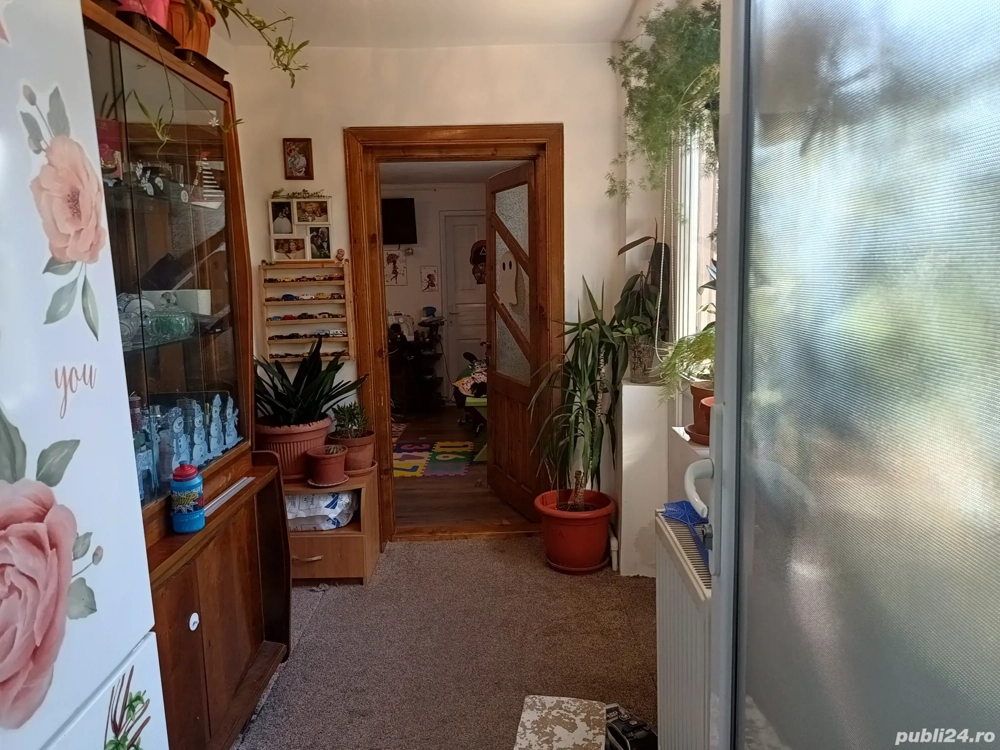 Casa cu 3 camere ,bucatarie,baie situata la 8,5 km de Selgros Craiova cu teren 1150 mp