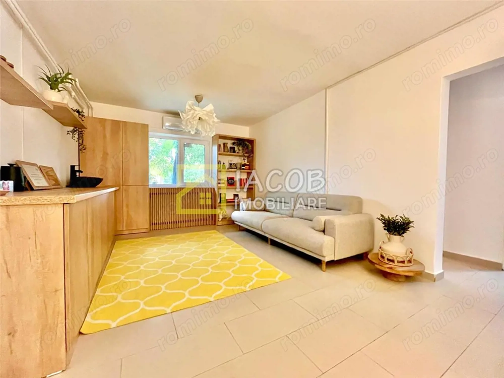 Spatiu birouri, zona Ana Ipatescu - Bistrita Lac, str. 1 Mai - Bacau Spatiu birouri, zona Ana Ipatescu - Bistrita Lac, str. 1 Mai - Bacau