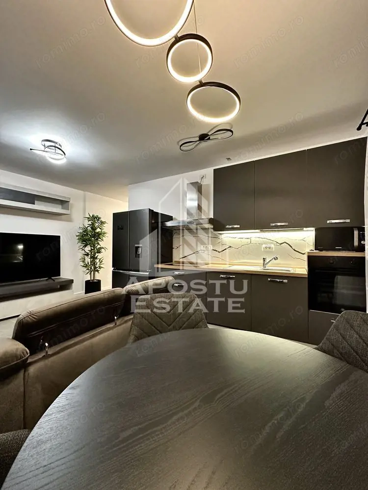 Apartament cu 3 Camere, Centrala loc de parcare, Zona Soarelui