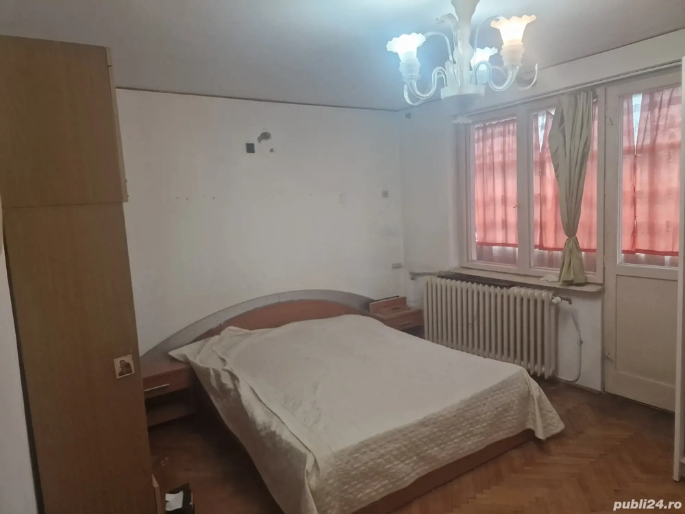 Apartament cu o camera,balcon,,40mp,biserica catolica,centrala,termopane,