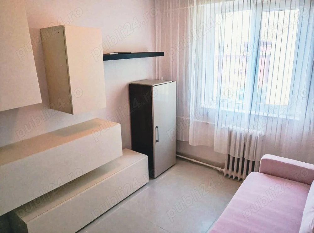 Închiriez garsoniera confort 3