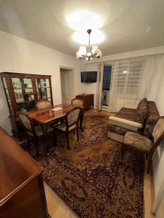 Apartament 3 camere, 56 mp, zona Decebal 