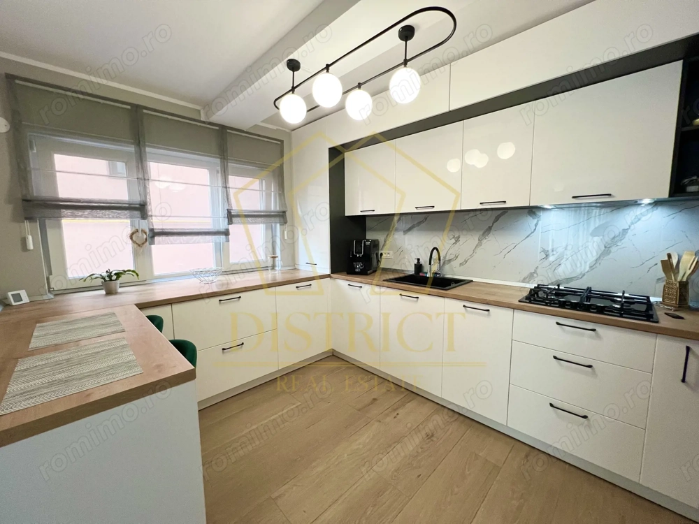 Casa superba cu 4 camere | Ciarda Rosie