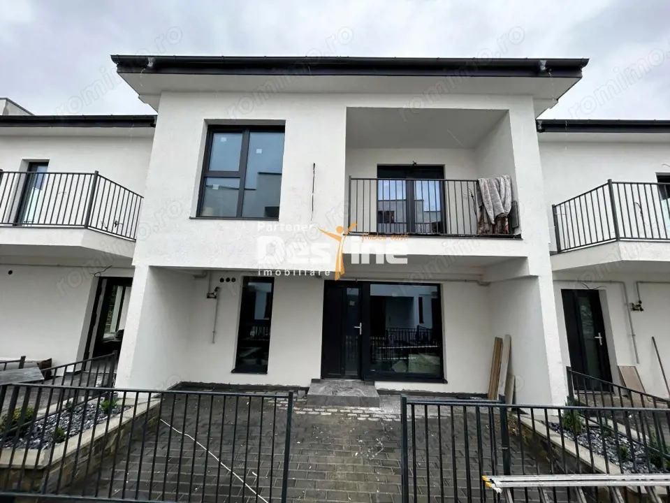 Complex nou de apartamente - Vila P+1 cu acces separat si curte 