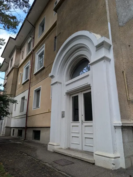 Aviatori-bloc tip vilă- 2 camere- renovat recent- boxă pe acte și pod