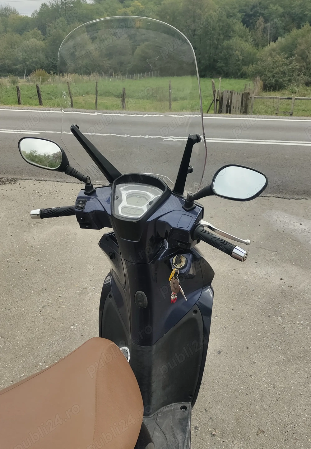 Vând scuter marca kimco peoples 