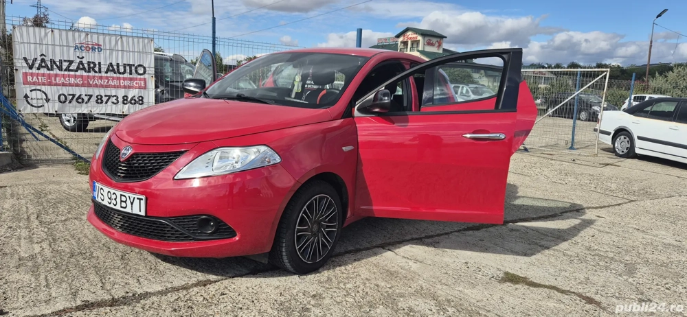 Lancia Ypsilon an 2018 cu 65.000km