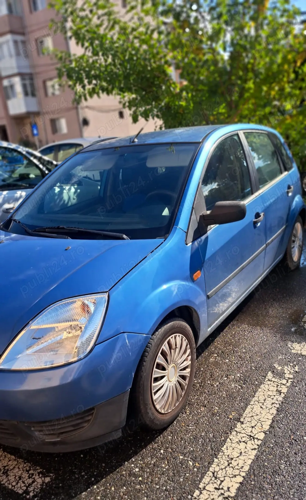 Vând Ford Fiesta Hatchback 2003 1.3 benzina