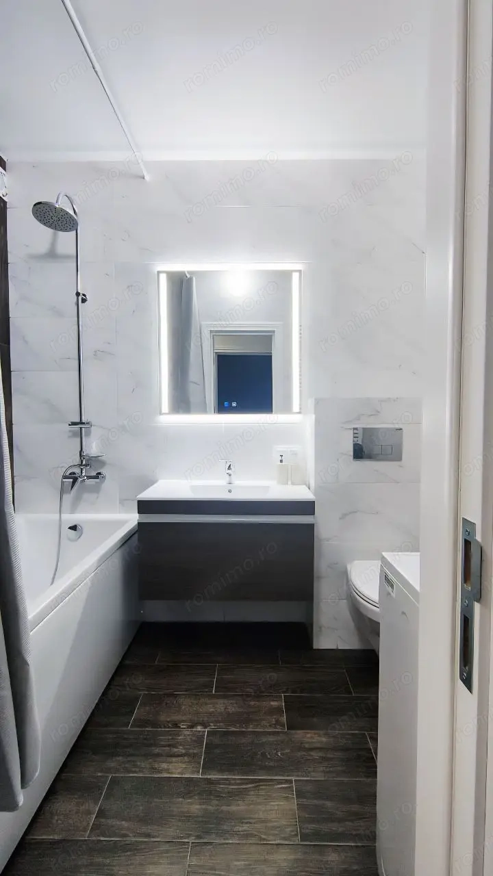 Ofer spre inchiriere apartament cu doua camere cu centrala proprie in zona titan