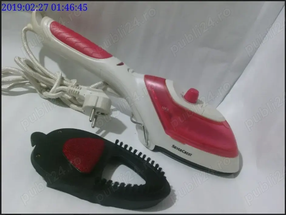 Fier calcat vertical cu abur si perie