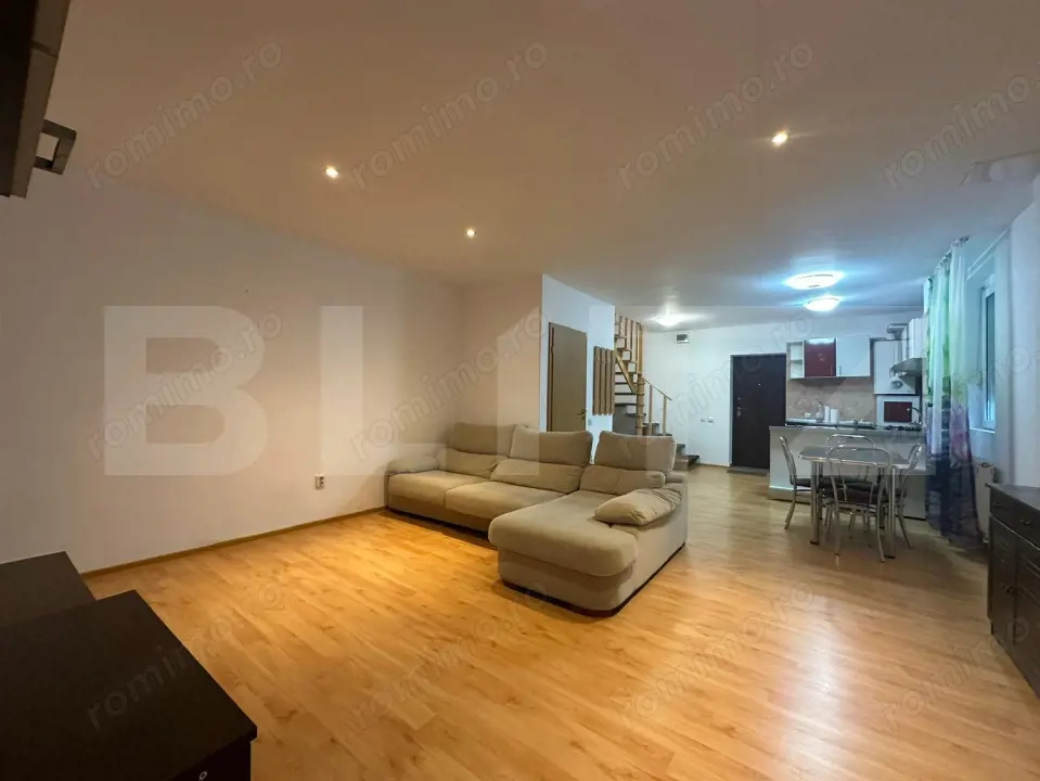 Apartament de vânzare cu scară interioară, decomandat 83,66 mp, garaj- Tolstoi 