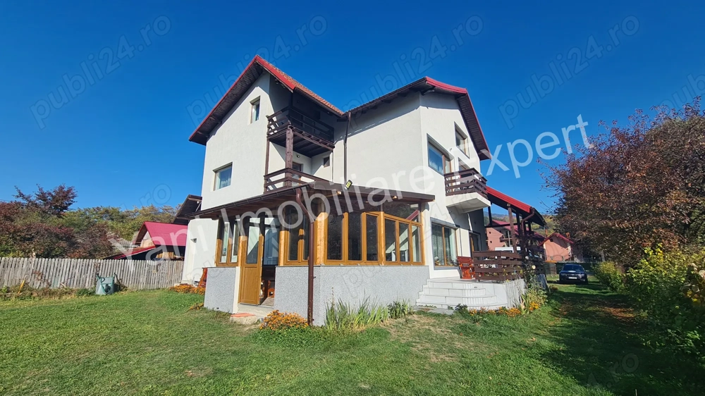 Pensiune   casă de vacanță, de vânzare pe Transfăgărășan.