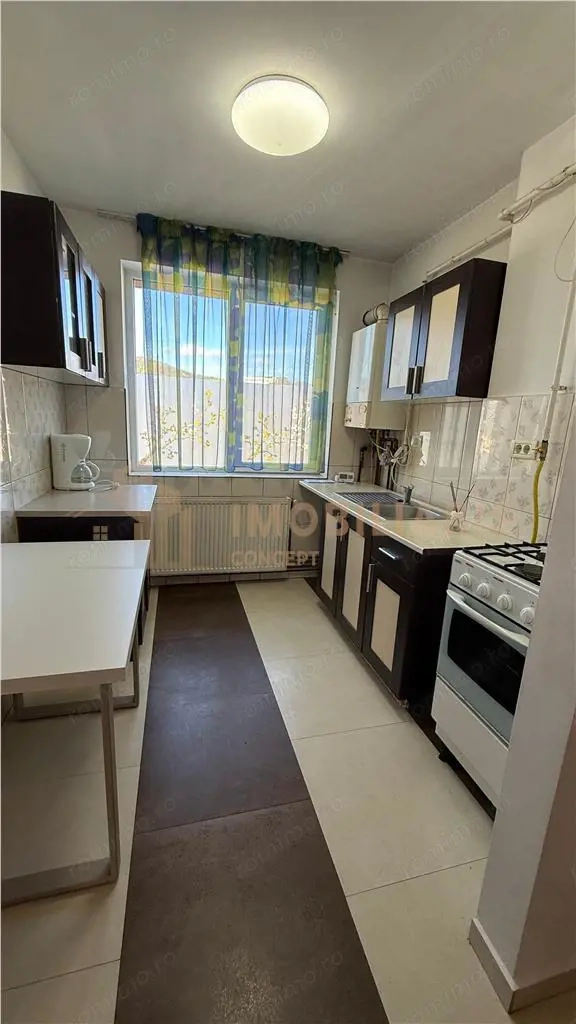 Apartament 2 camere de inchiriat, zona Bizo Apartament 2 camere de inchiriat, zona Bizo