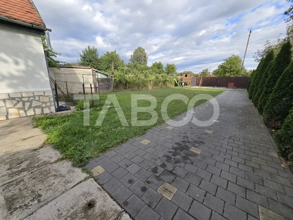 Casa individuala de vanzare 6 camere teren 650 garaj Piata Cluj Sibiu