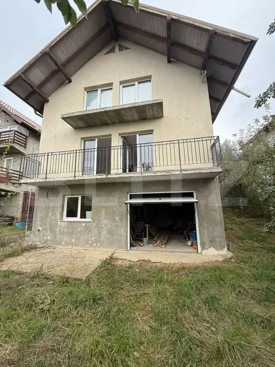 Casa D+P+M, 225 mp utili, 300 mp teren, zona Burdujeni